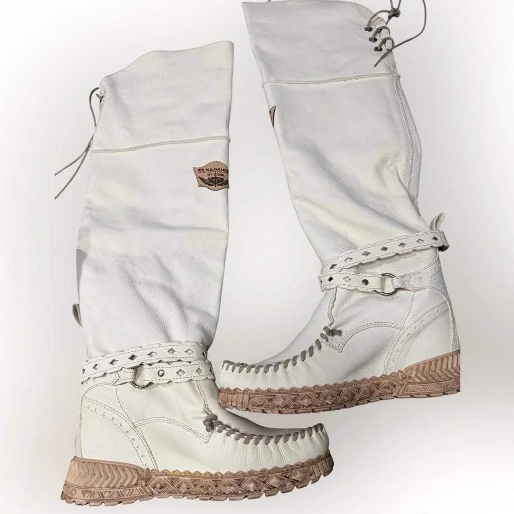 El Vaquero Italy Artemide Camel Blanche Wedge Moccasin Boots Size 40 NIB